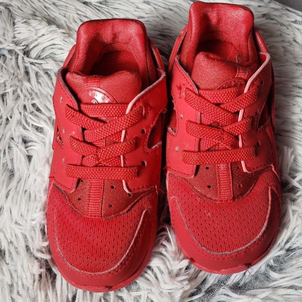Unisex Nike Huaraches little kids size 7